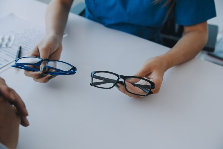 چه زمانی باید عینک را تعویض کنیم؟
